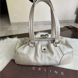 RARE 🔥Celine Kiss lock Shoulder Bag